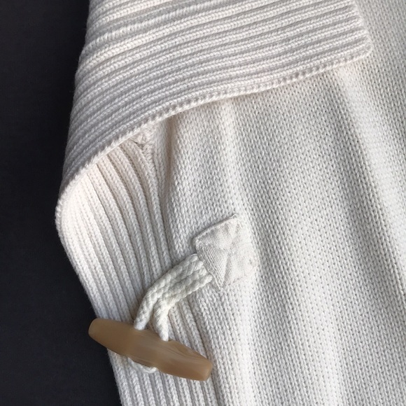 L.L. Bean sweater - Picture 4 of 9